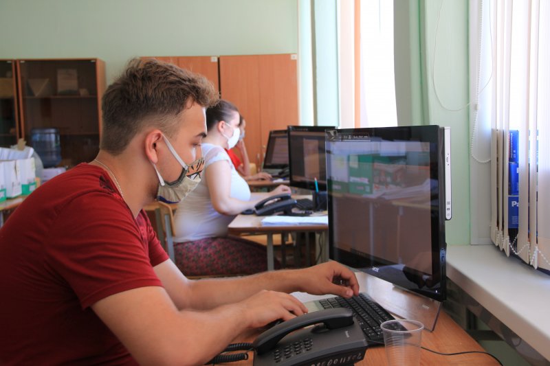 32 технических секретаря из числа студентов обеспечивают работу приёмной комиссии УлГПУ им. И.Н. Ульянова