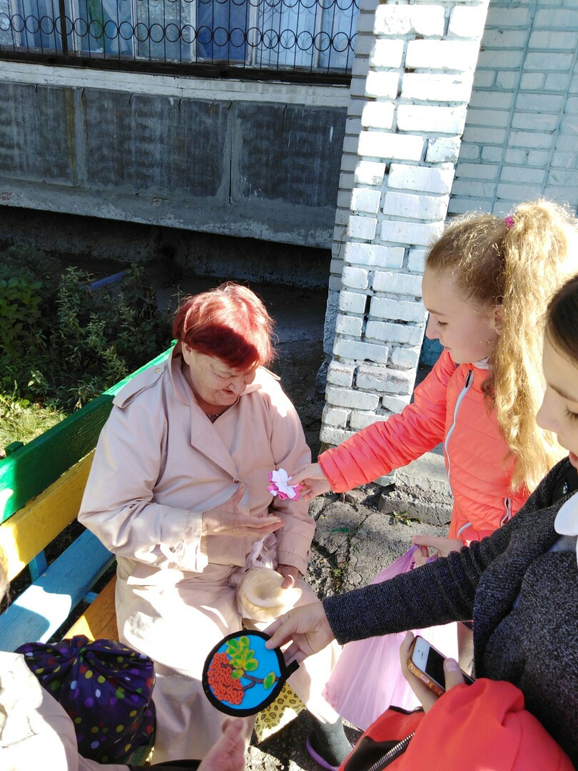 1 октября ученики школы № 31 г. Ульяновска приняли участие в городской акции «Благодарное поколение»  