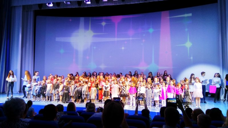 Студенты УлГПУ приняли участие в постановке отчетного концерта продюсерского центра «Совершенство»