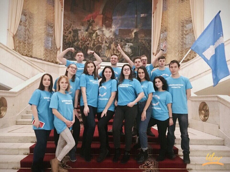 Студенты-активисты УлГПУ вошли в состав региональной группы поддержки команды КВН «Селивановы» на 1/8 финала Высшей лиги 