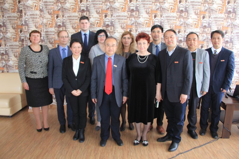 В УлГПУ с визитом побывала делегация Первого Хунаньского педагогического университета
