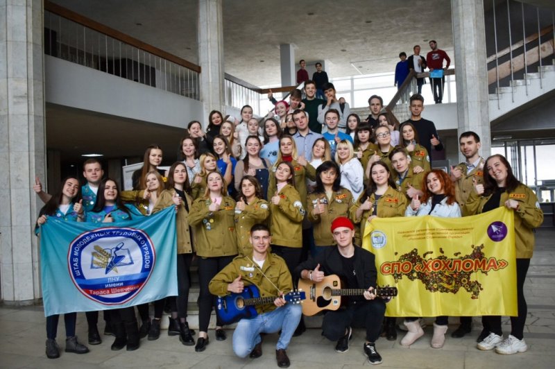 Сегодня мы отмечаем День Российских Студенческих Отрядов — праздник, который объединяет сотни и тысячи активных молодых людей по всей России.