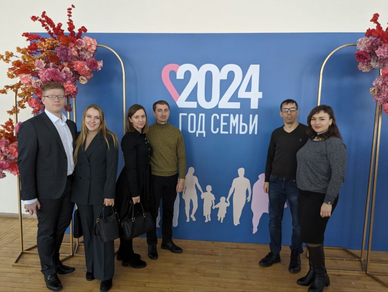 Преподаватели УлГПУ, студенческие семьи и молодые семьи сотрудников вуза посетили открытие Года семьи в Ульяновской области