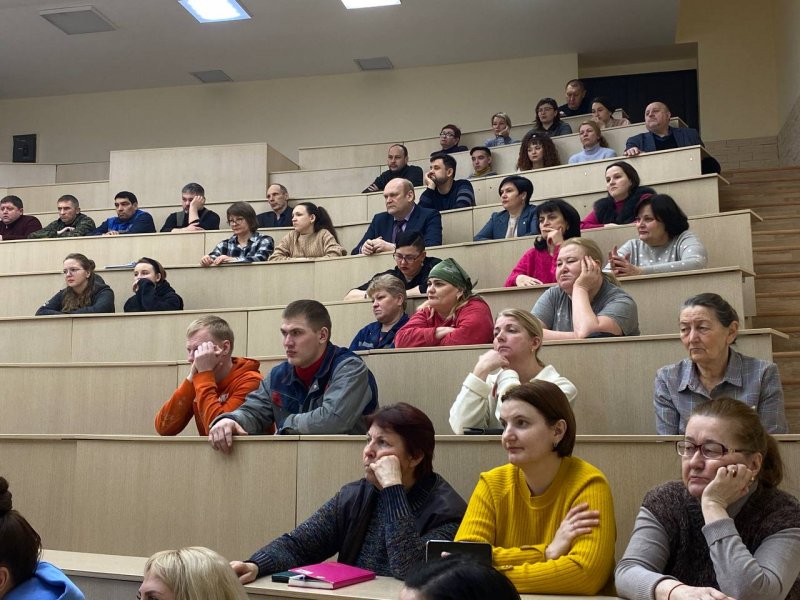 Порядка 80 сотрудников УлГПУ стали участниками профилактической беседы про телефонное мошенничество